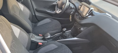 Peugeot 2008 100 Active (4)