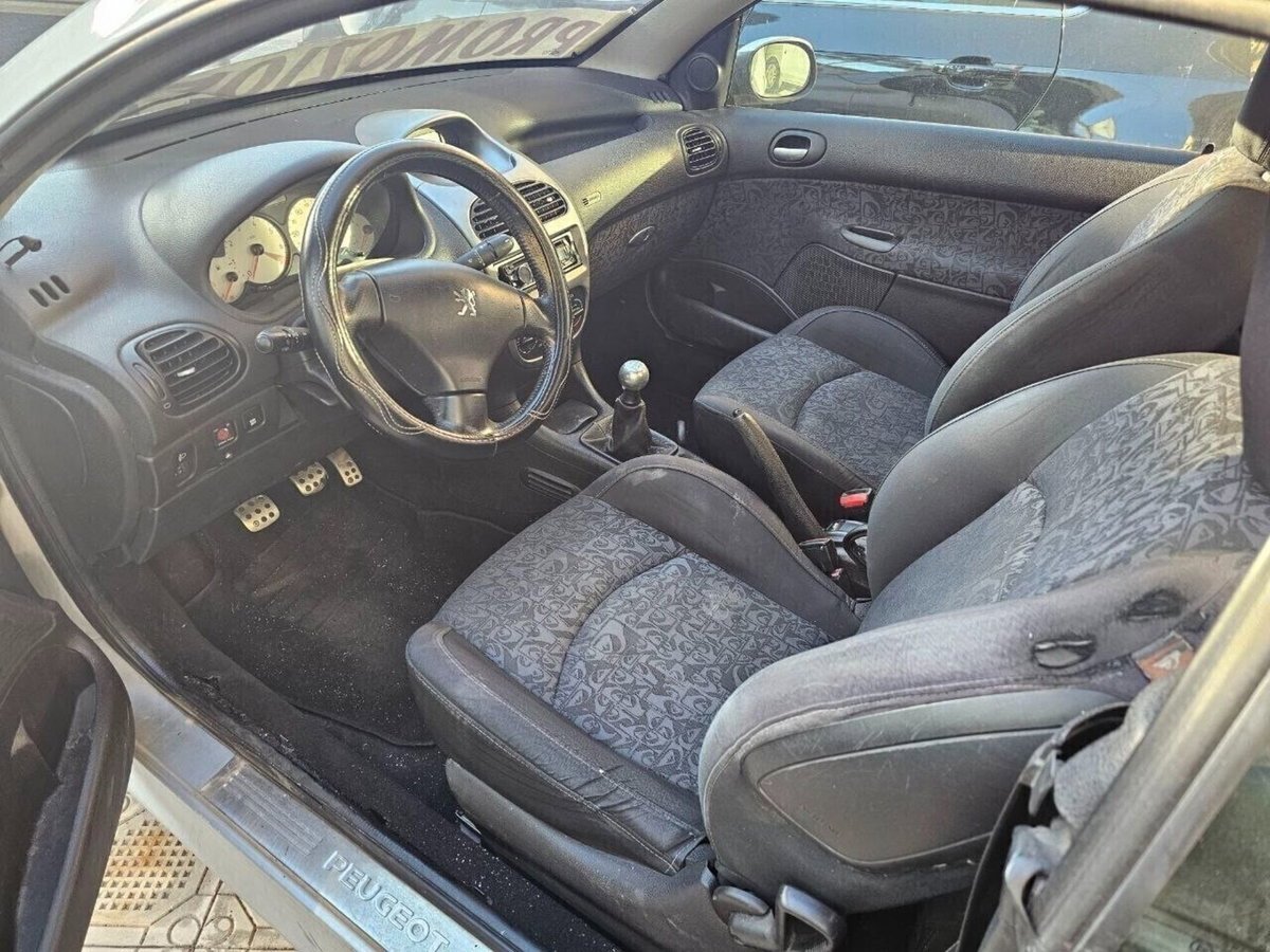 Peugeot 206 16V 3p. XS (3)