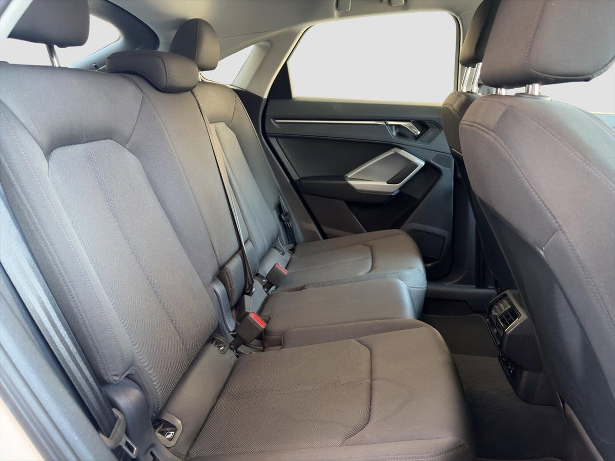 Audi Q3 Sportback 35 TDI quattro S tronic Business Plus (14)