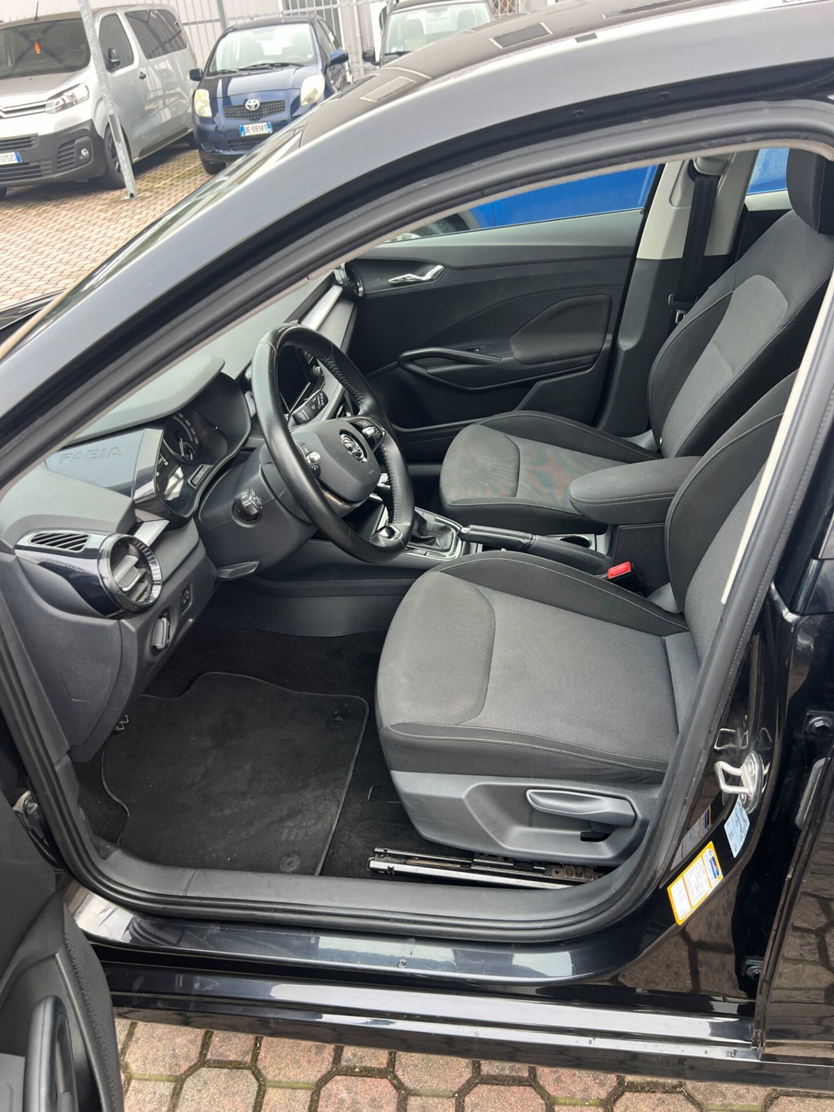 Skoda Fabia 1.0 MPI EVO 80 CV Style (10)
