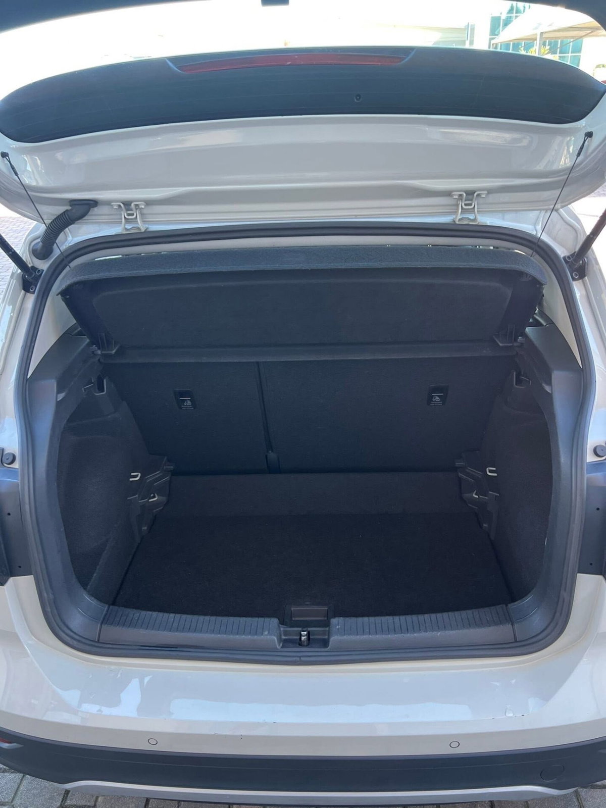 Volkswagen T-Cross 1.0 TSI Style BMT (6)