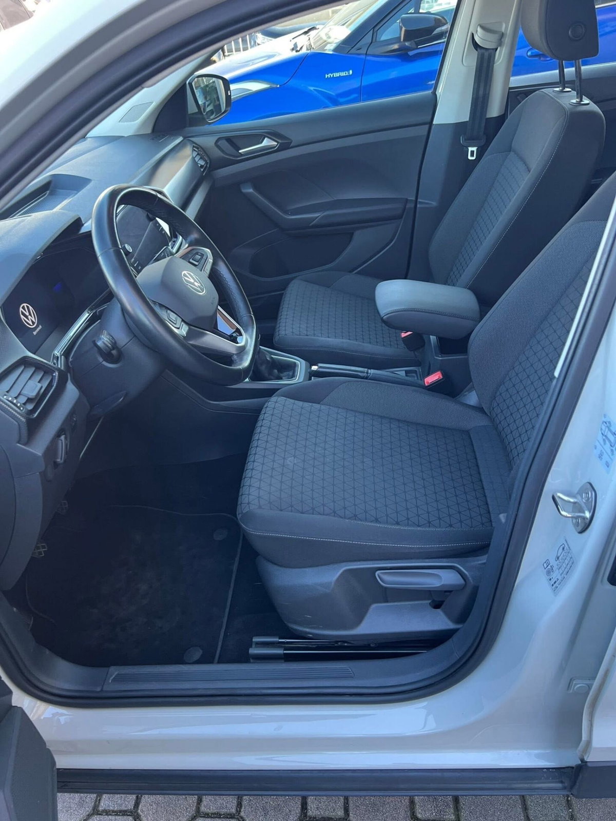 Volkswagen T-Cross 1.0 TSI Style BMT (7)