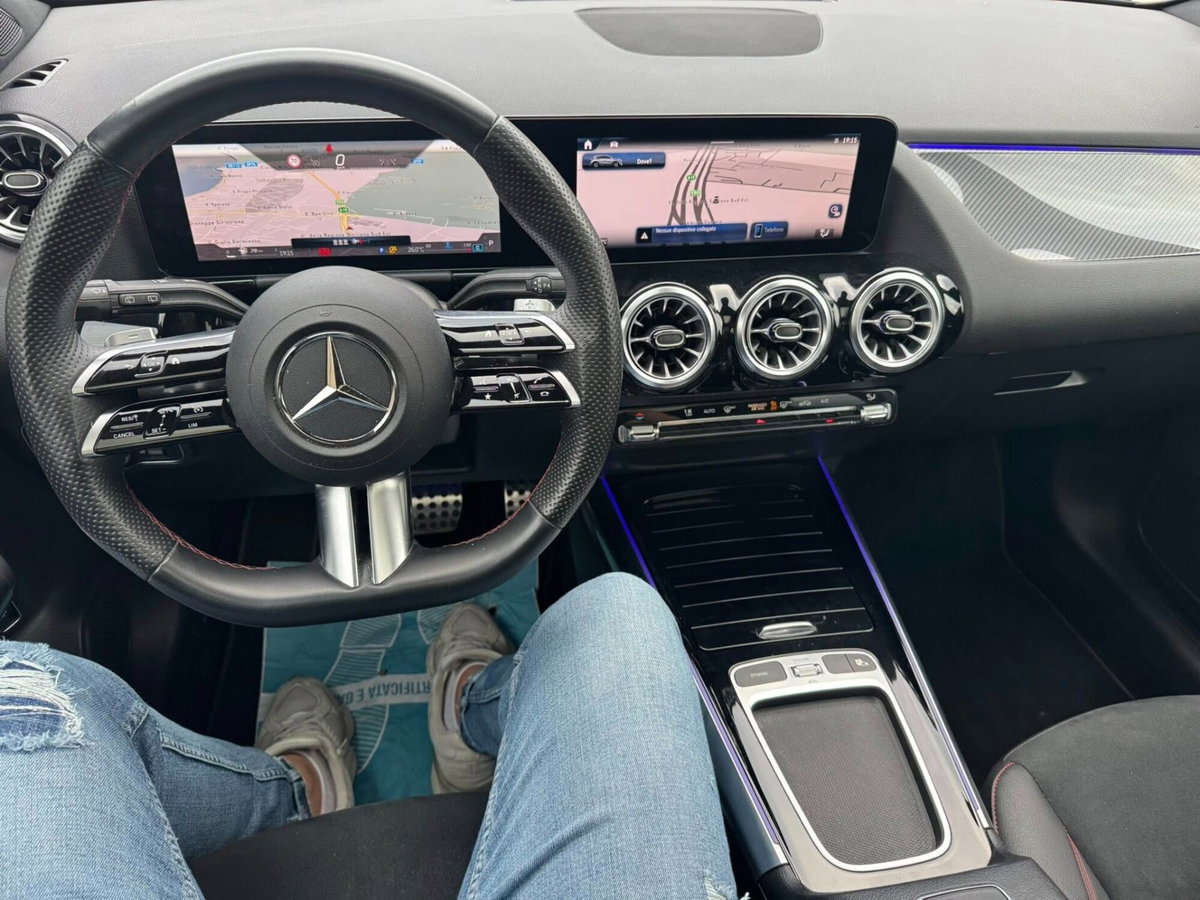 Mercedes-Benz GLA SUV 200 d AMG Line Premium Plus 4matic auto (12)