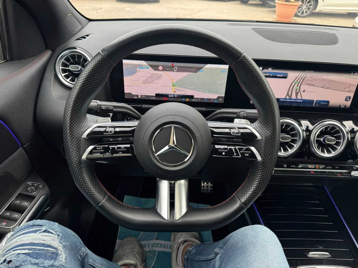 Mercedes-Benz GLA SUV 200 d AMG Line Premium Plus 4matic auto (14)