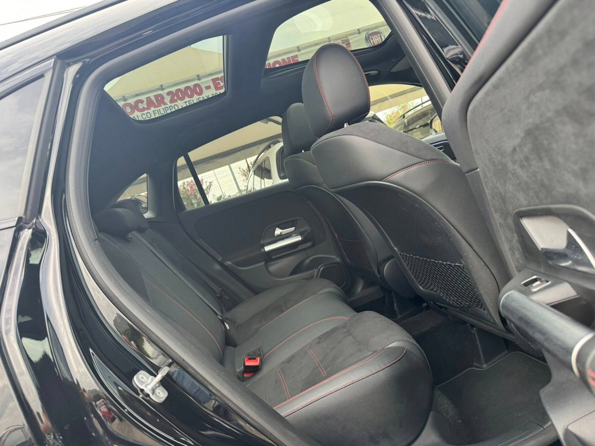 Mercedes-Benz GLA SUV 200 d AMG Line Premium Plus 4matic auto (19)