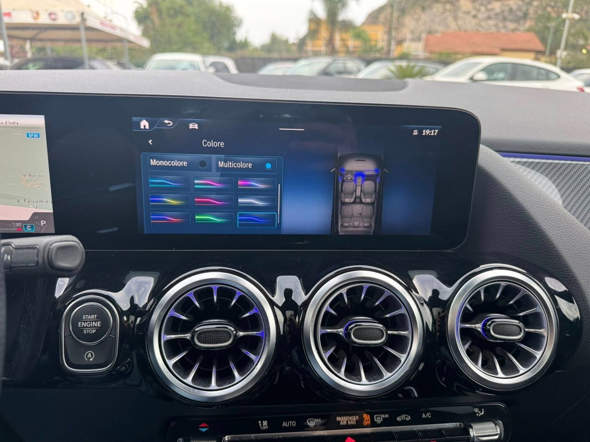 Mercedes-Benz GLA SUV 200 d AMG Line Premium Plus 4matic auto (7)