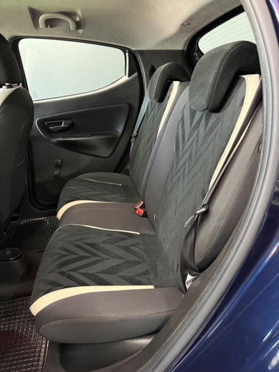 Lancia Ypsilon 0.9 TwinAir 85 CV 5 porte Metano Ecochic Platinum (16)