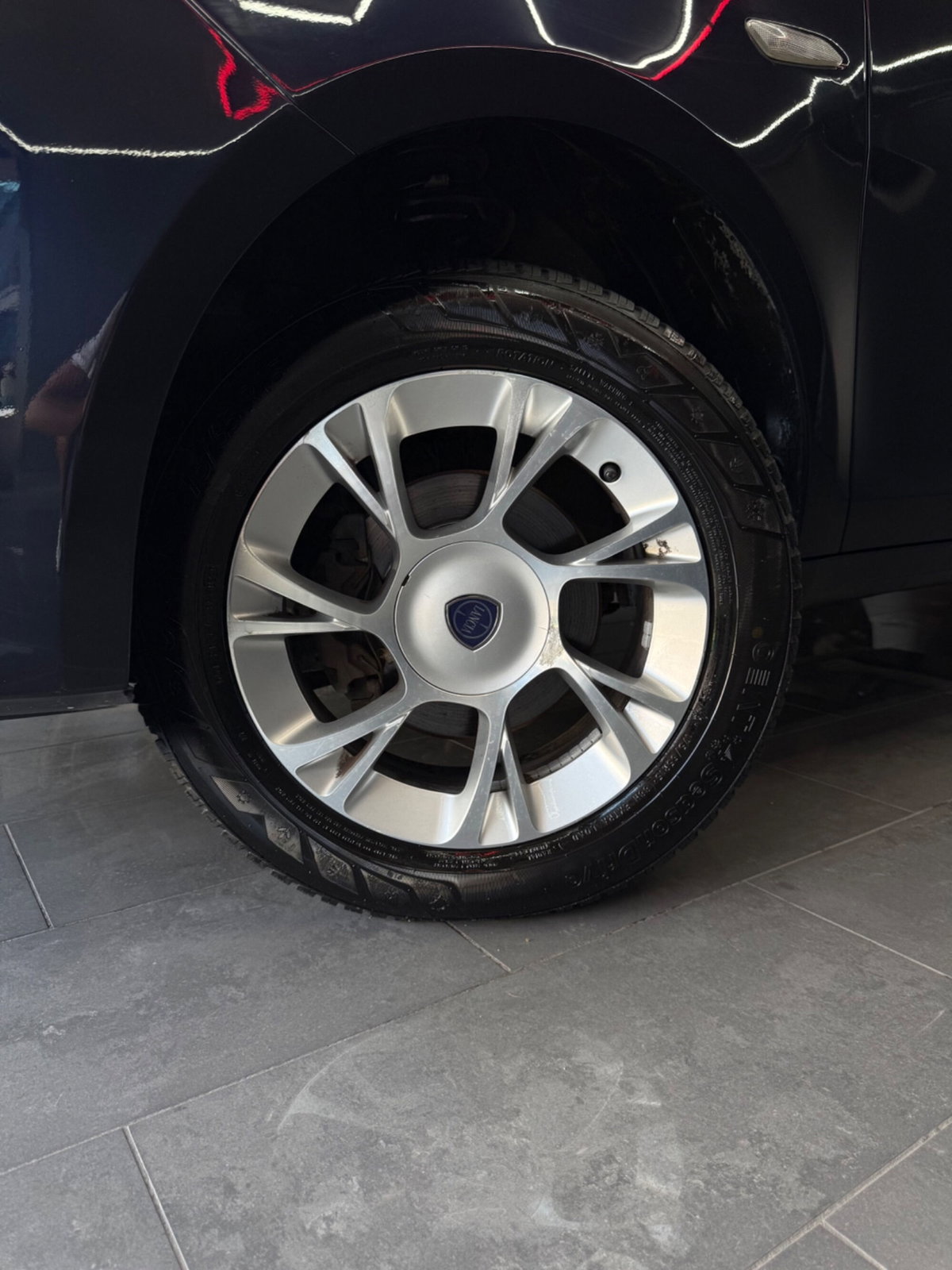 Lancia Ypsilon 0.9 TwinAir 85 CV 5 porte Metano Ecochic Platinum (19)