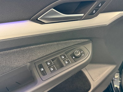 Volkswagen Golf 1.0 TSI EVO Life (12)