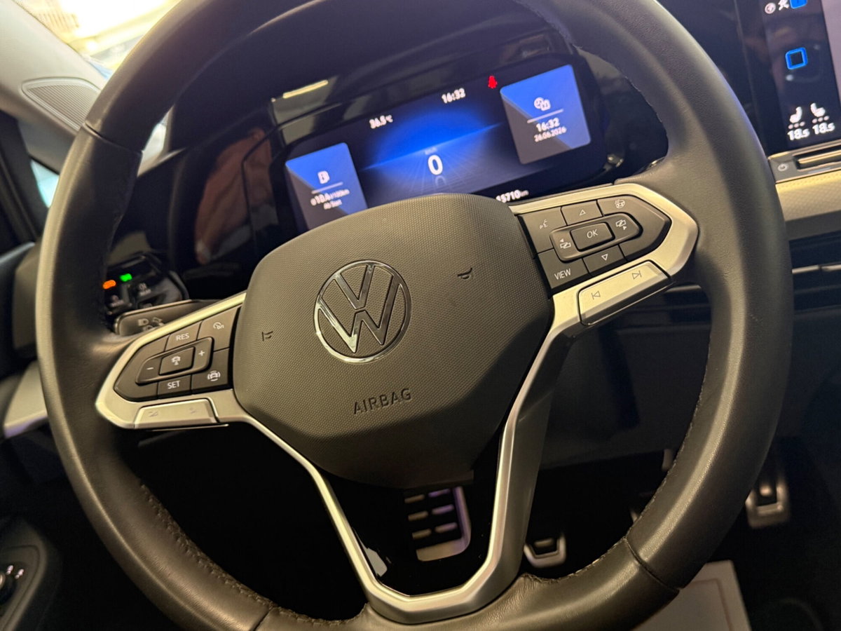 Volkswagen Golf 1.0 TSI EVO Life (18)