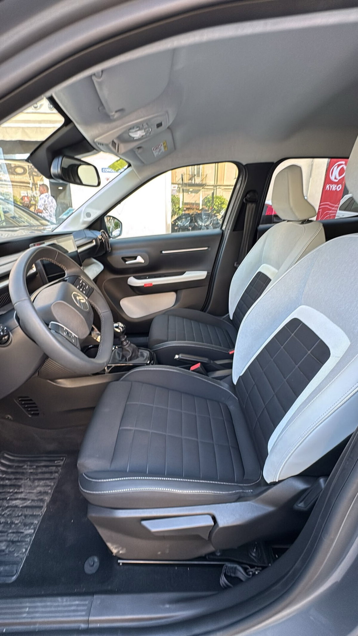 Citroen C3 1.2 puretech turbo Max 100cv s&s (6)