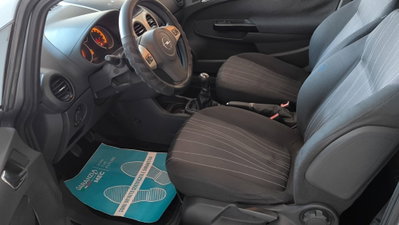 Opel Corsa 1.2 3 porte Sport (12)