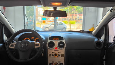 Opel Corsa 1.2 3 porte Sport (20)