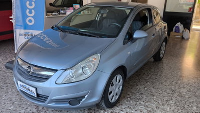 Opel Corsa 1.2 3 porte Sport (4)