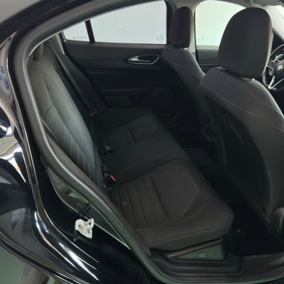 Alfa Romeo Giulia 2.2 Turbodiesel 150 CV AT8 Super (16)