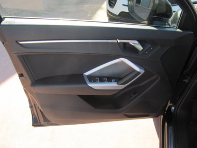 Audi Q3 Sportback 35 TDI quattro S tronic S line edition (12)