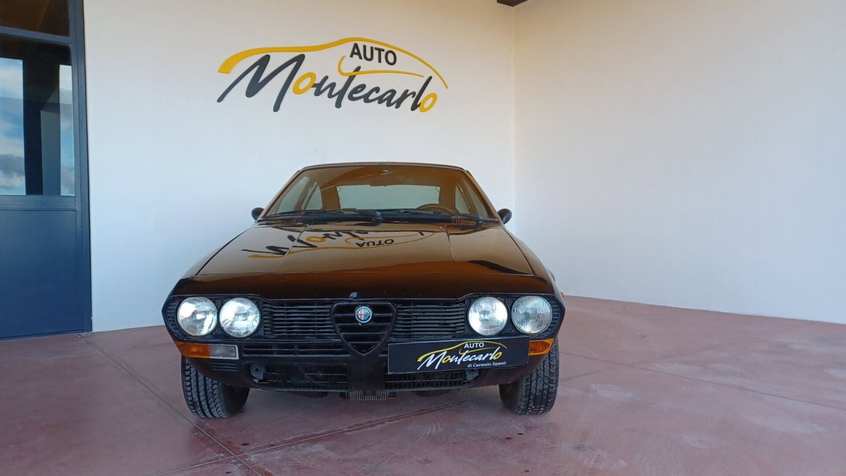 Alfa Romeo Alfetta GTV 2.0 L (2)
