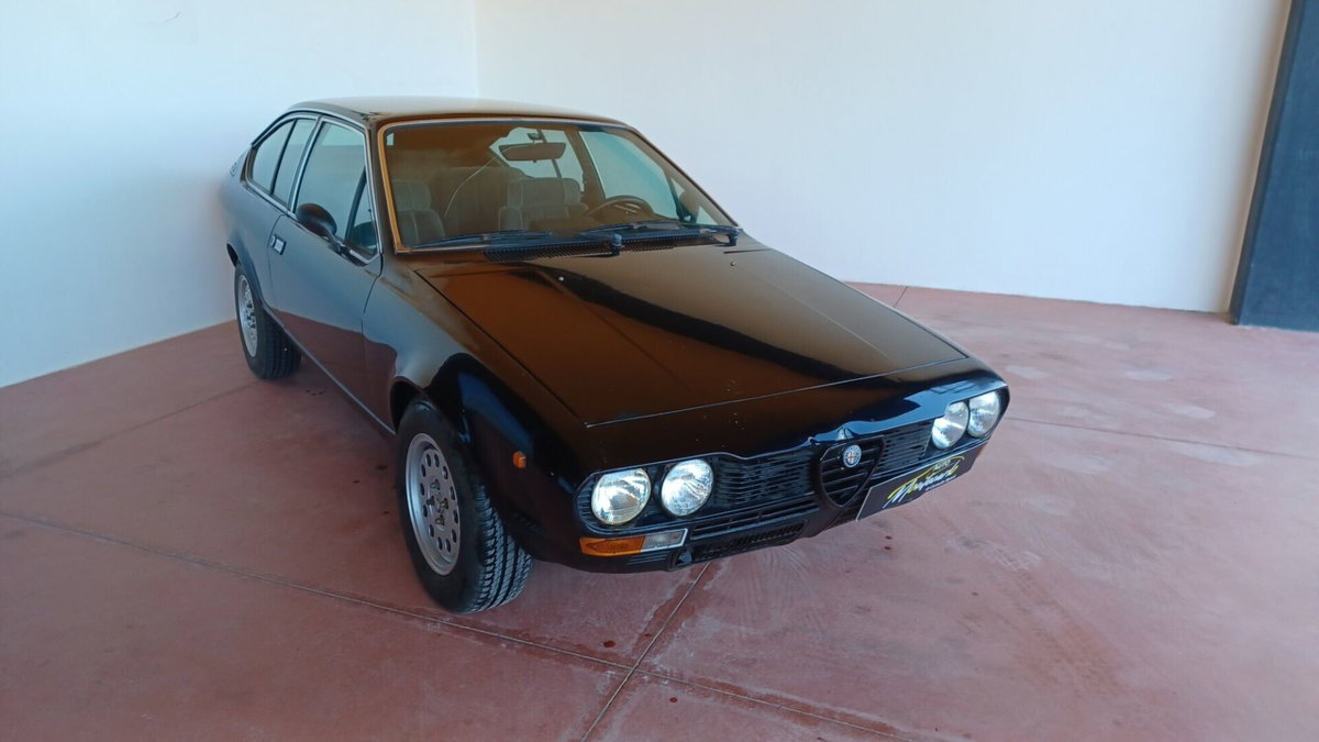 Alfa Romeo Alfetta GTV 2.0 L (7)