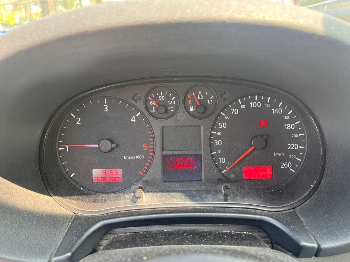 Audi A3 1.9 TDI/110 CV cat 3p. Ambition (7)