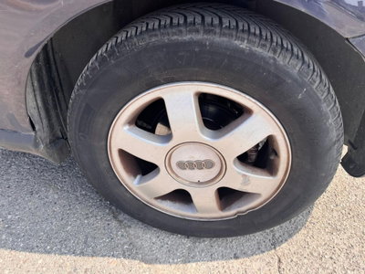 Audi A3 1.9 TDI/110 CV cat 3p. Ambition (9)
