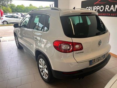 Volkswagen Tiguan 2.0 TDI DPF 4MOTION DSG Sport & Style (4)