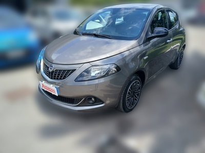 Lancia Ypsilon 1.0 FireFly 5 porte S&S Hybrid Gold Plus usata