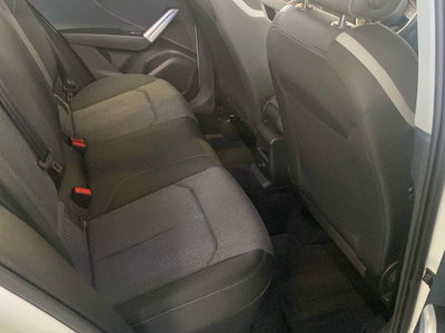 Audi Q2 Q2 35 TFSI S tronic Identity Black (16)