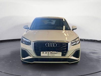 Audi Q2 Q2 35 TFSI S tronic Identity Black (2)