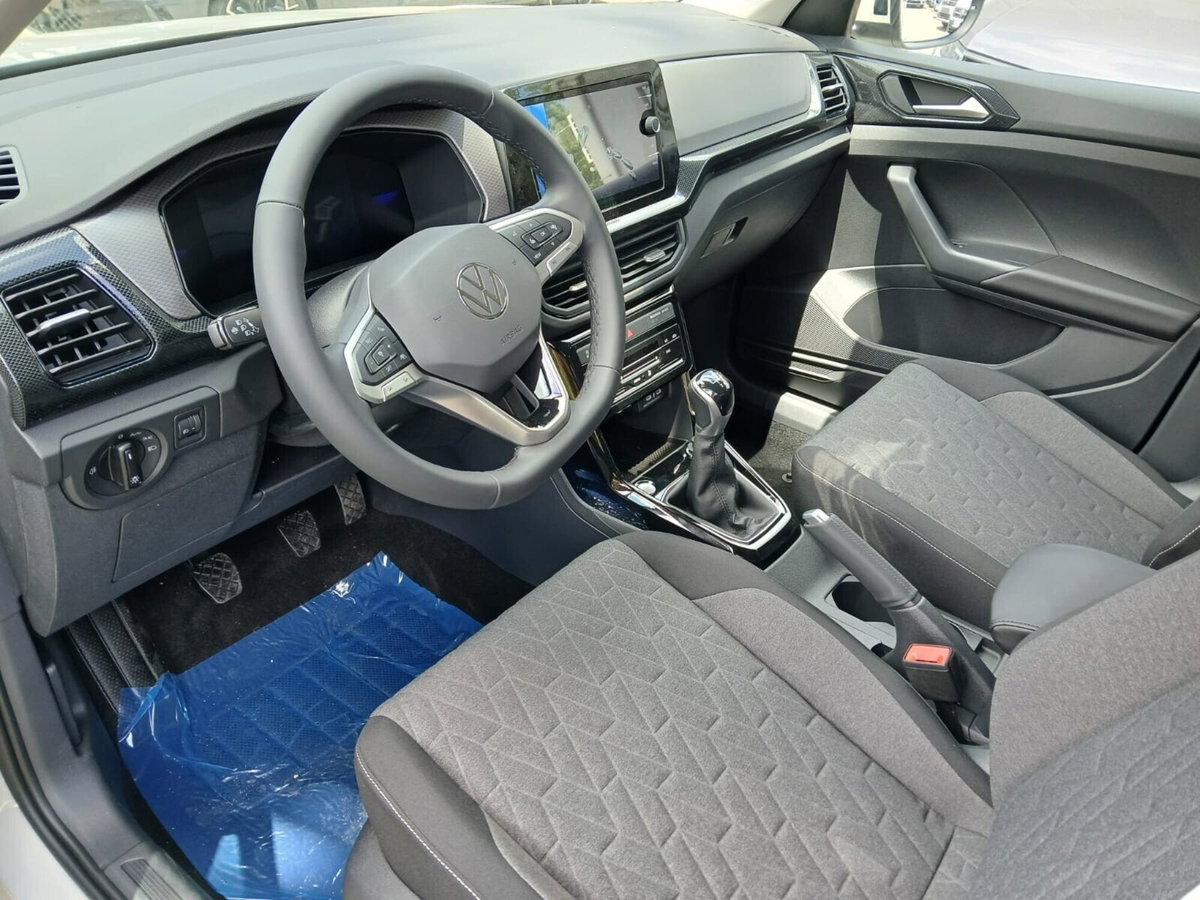 Volkswagen T-Cross 1.0 tsi Edition 95cv (6)