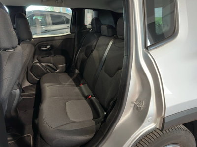 Jeep Renegade 1.6 Mjt DDCT 120 CV Longitude (19)