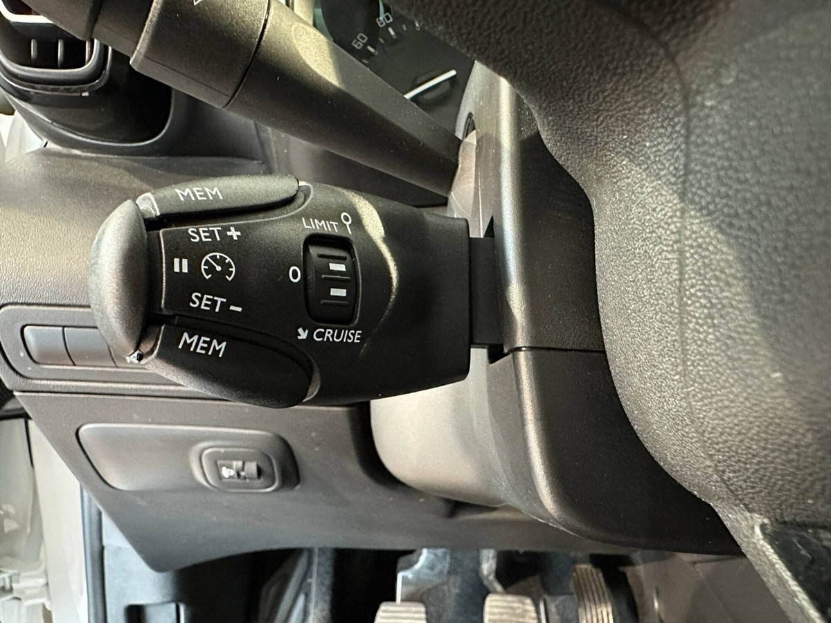 Citroen C3 Aircross BlueHDi 110 S&S Feel (17)