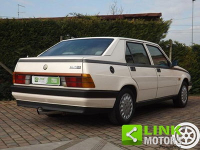 Alfa Romeo 75 2.0 (5)