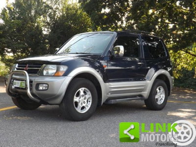 Mitsubishi Pajero 3.2 16V DI-D 3p. GLS1 Autocarro