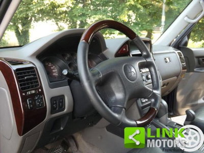 Mitsubishi Pajero 3.2 16V DI-D 3p. GLS1 Autocarro (18)
