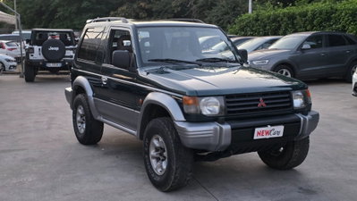 Mitsubishi Pajero 2.5 TDI GLS usata