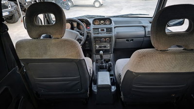 Mitsubishi Pajero 2.5 TDI GLS (16)