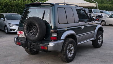 Mitsubishi Pajero 2.5 TDI GLS (6)