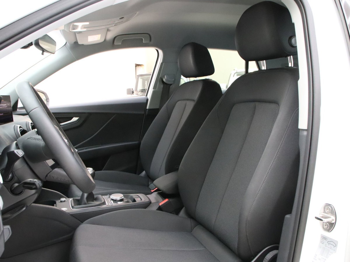 Audi Q2 Q2 30 TFSI Business (9)