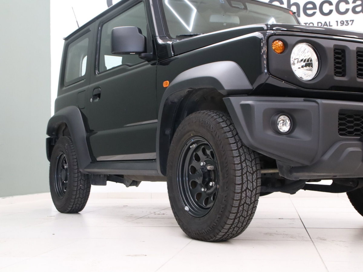 Suzuki Jimny 1.5 5MT Top (4)