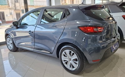 Renault Clio dCi 8V 75 CV 5 porte Moschino Zen (2)