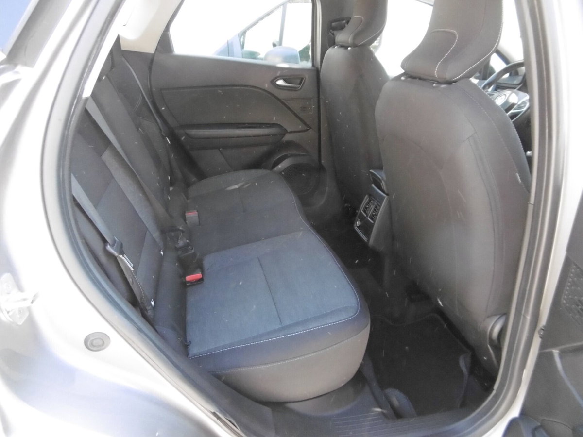 Renault Captur TCe 90 CV Business (15)