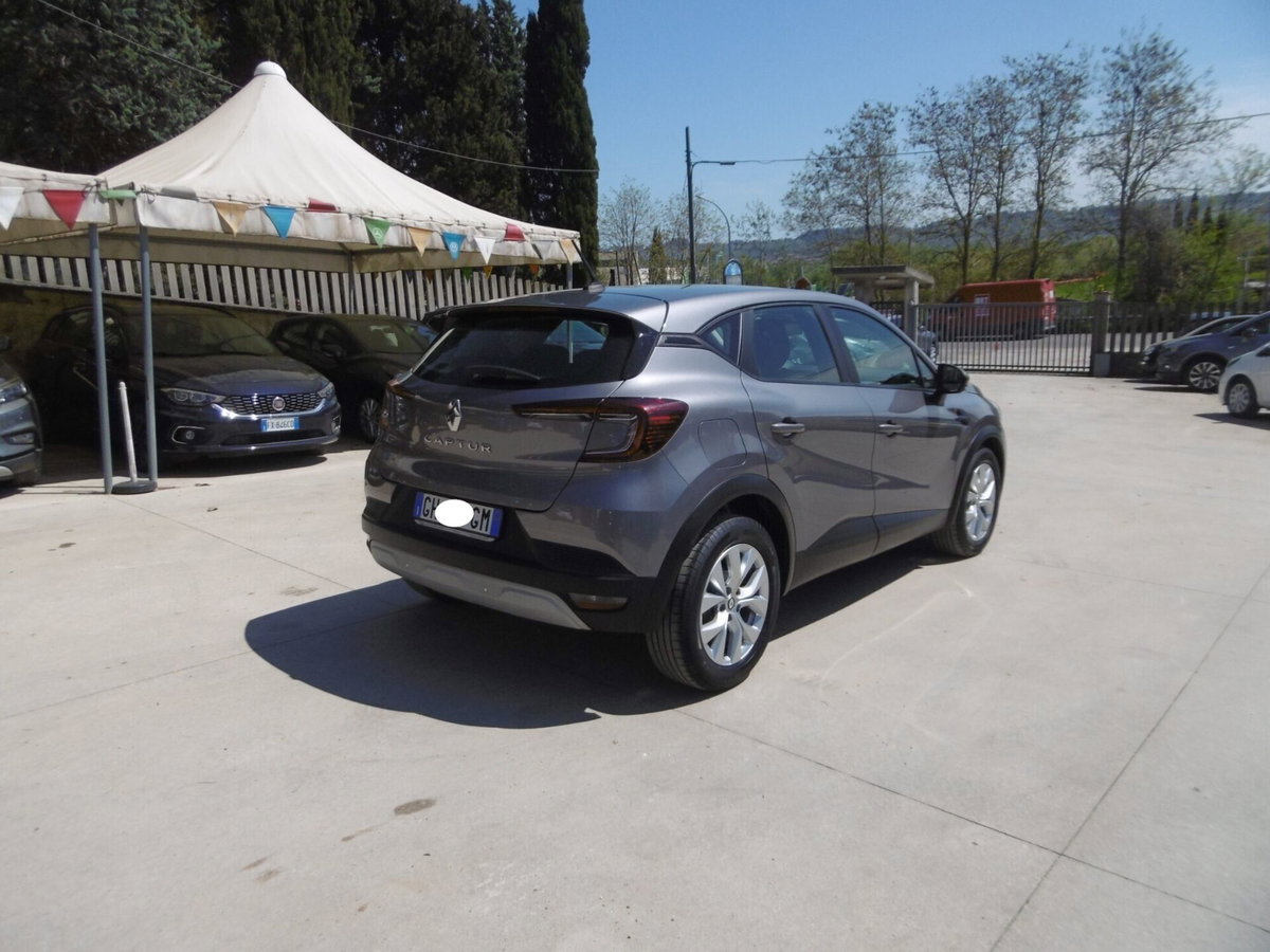 Renault Captur TCe 90 CV Business (5)