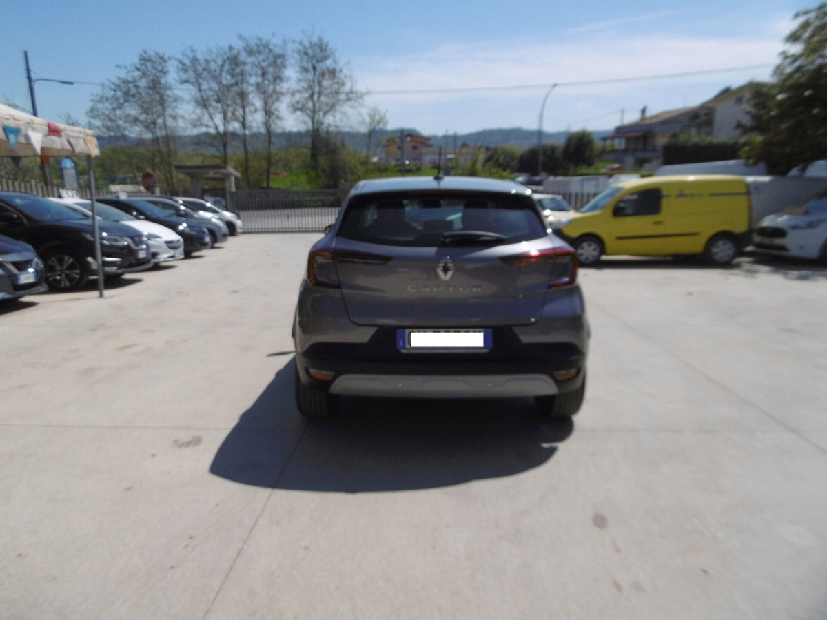 Renault Captur TCe 90 CV Business (6)