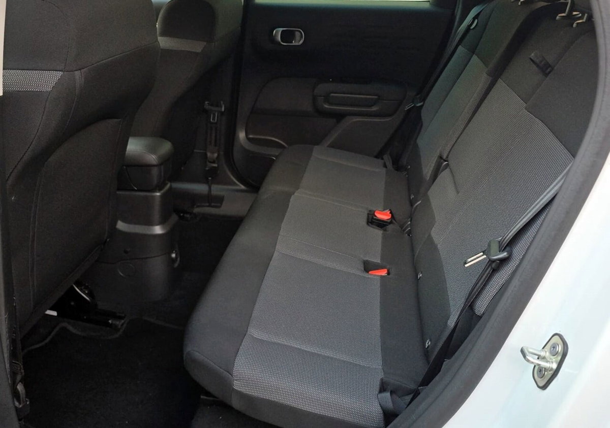 Citroen C3 Aircross BlueHDi 120 S&S EAT6 Shine (10)
