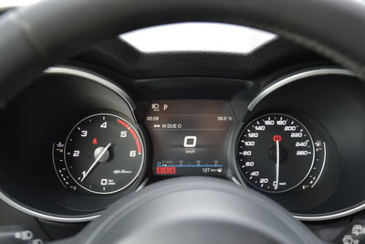 Alfa Romeo Stelvio Stelvio 2.2 Turbodiesel 160 CV AT8 RWD Super Business (12)