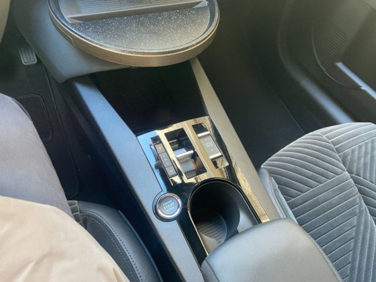Lancia Ypsilon 1.2 mhev Edizione Limitata Cassina e-dct (10)