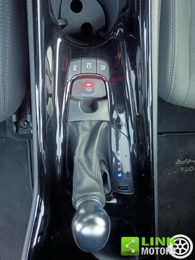 Toyota Toyota C-HR 1.8 Hybrid E-CVT Lounge (3)