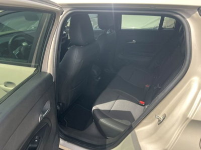 Jeep Avenger 1.2 turbo Summit fwd 100cv (14)