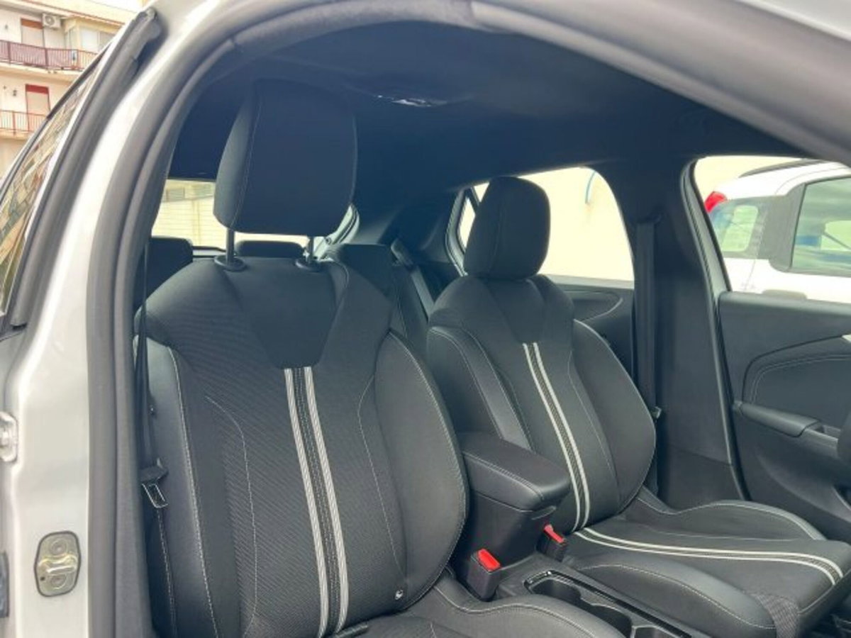 Opel Corsa 1.2 GS s&s 100cv at8 (10)