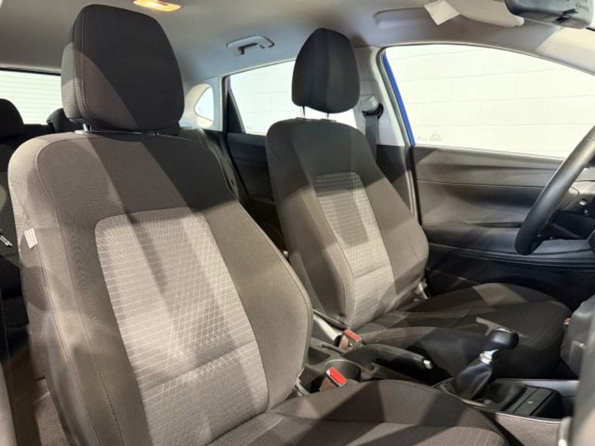 Hyundai i20 1.2 MPI MT GPL ConnectLine (13)